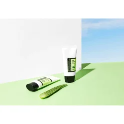 COSRX - Aloe Soothing Sun Cream SPF50+/PA+++ - Nawilżający Krem z Filtrem Przeciwsłonecznym - 50ml