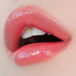 Unleashia - Sisua Berry Shot Lip Tint No. 3 Cheers - Nawilżający Błyszczyk do Ust - 3,8g